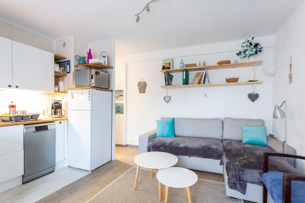 Chez Laurence - Elegant Appartement Climatise Avec Wifi Et Parking La Grande Motte Bagian luar foto